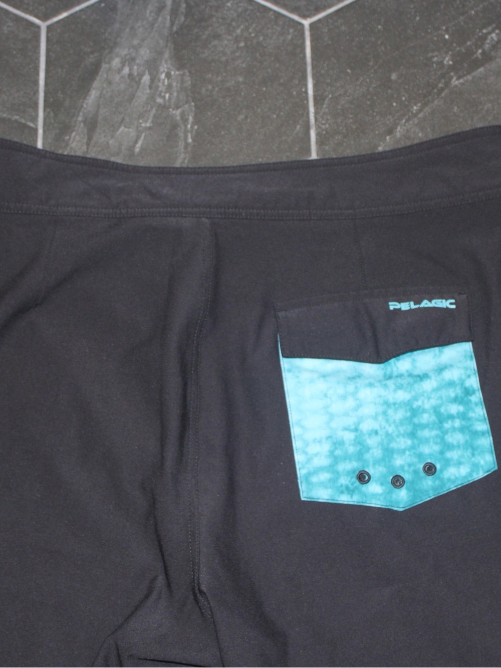 Pelagic Argonaut Boardshorts Men's Size 38 Black Aqua Fishing Swim Trunks - Picture 10 of 12